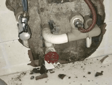 托里卫生间漏水维修公司专业为您介绍下托里查漏水的服务流程是怎么样的。首先需求找专业的师傅走效